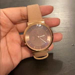 Nude watch with gold detailing